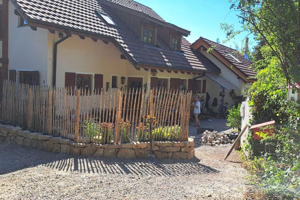 Gemuetliche Waldrandlage In Badenweiler Sehringen Ferienwohnung ภายนอก รูปภาพ